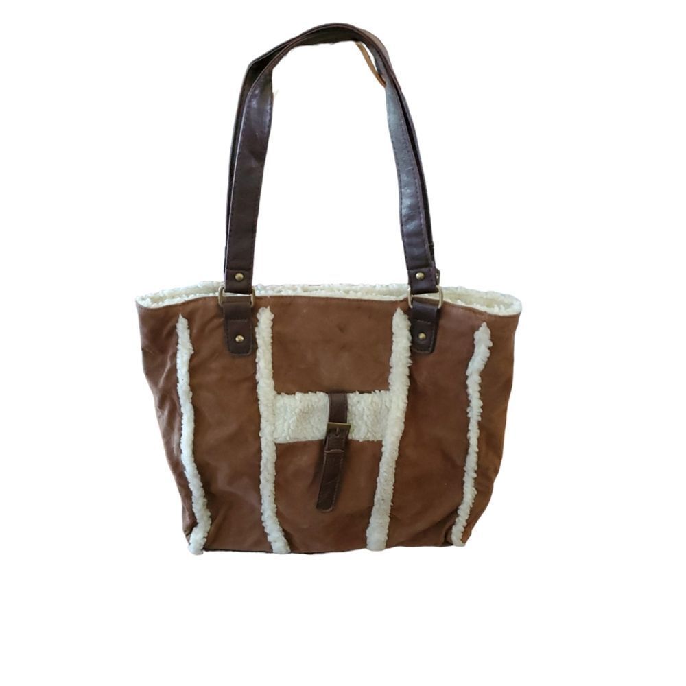 Chateau faux suede purse